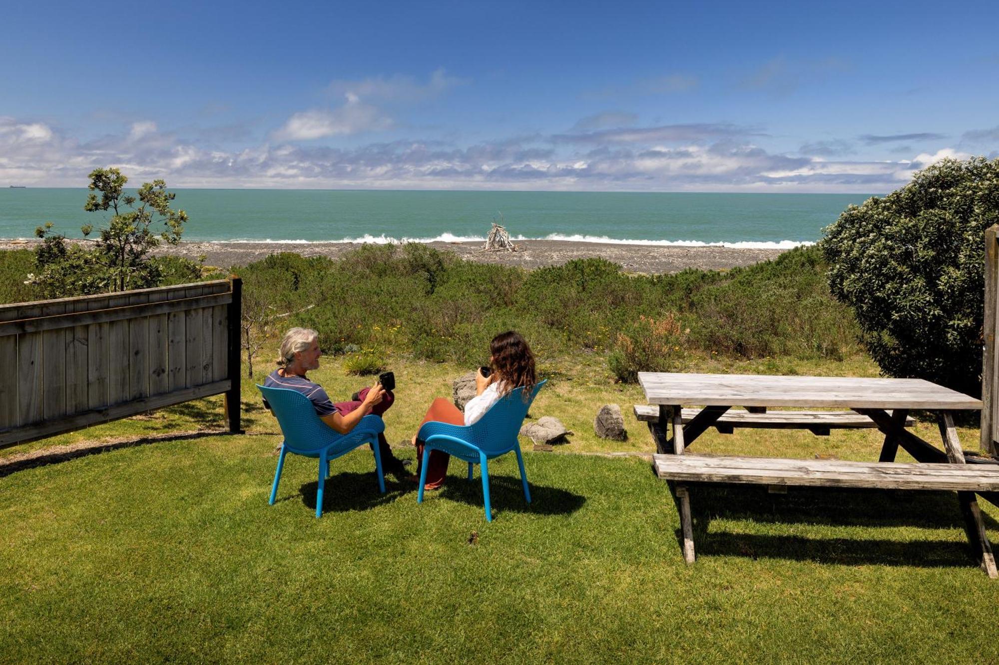 Napier Beach Top 10 Holiday Park & Motels Exterior photo